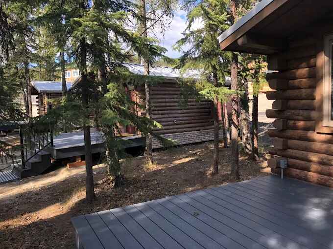 Quartz Lake Lodge – 2 Night Stay Deluxe Cabin – Delta Junction - Image 5