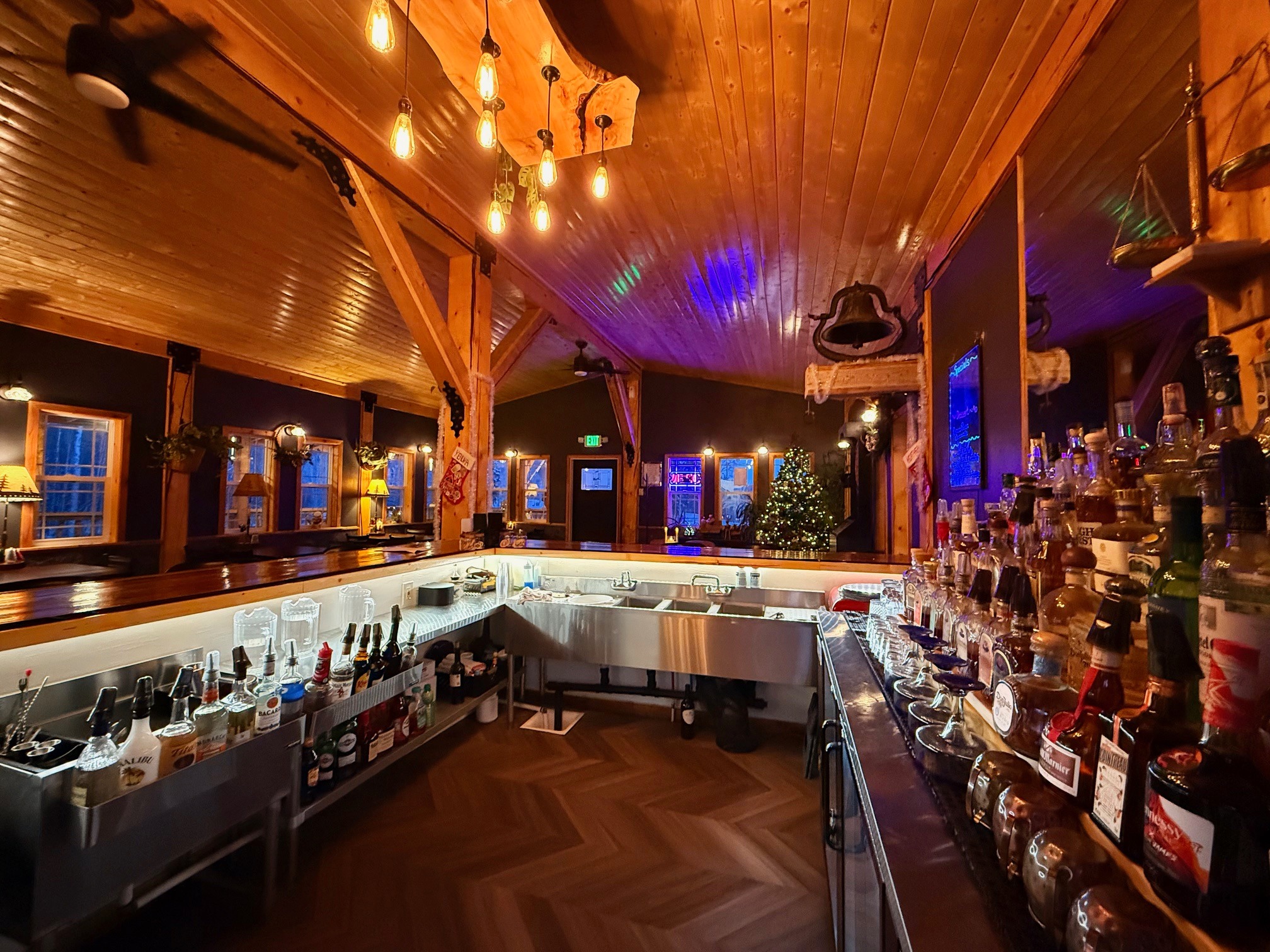 Manley Hot Springs Resort - 1 Night Stay With Hot Springs Access - Manley Hot Springs - Image 2